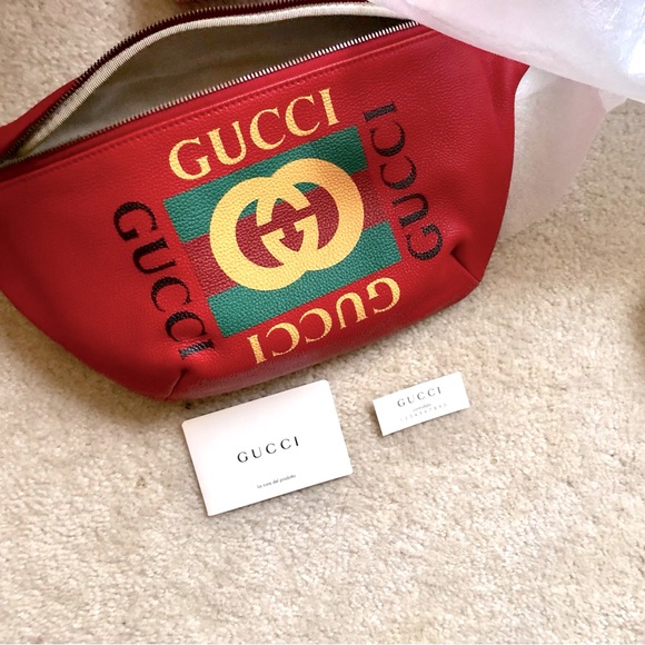 ⭐️ NEW Authentic Gucci Bumbag⭐️ - Picture 2 of 12
